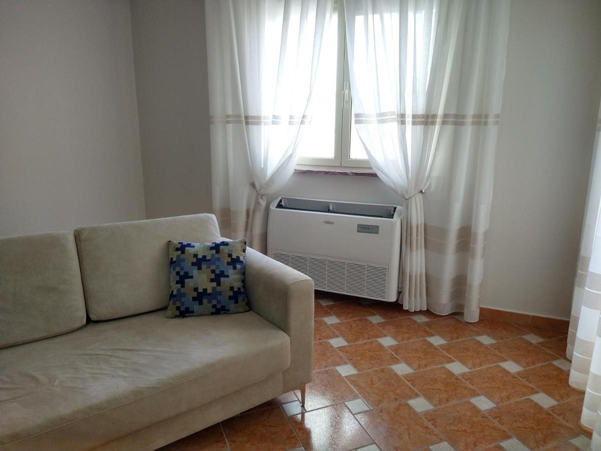 Durazzo Vollga 2 Apartment ดูร์เรส ภายนอก รูปภาพ